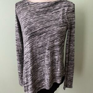 NEW - Women’s WHBM long-sleeve Top Size Small